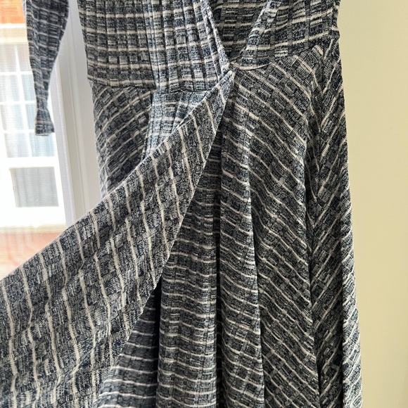 Winter wrap dress - Picture 5 of 5